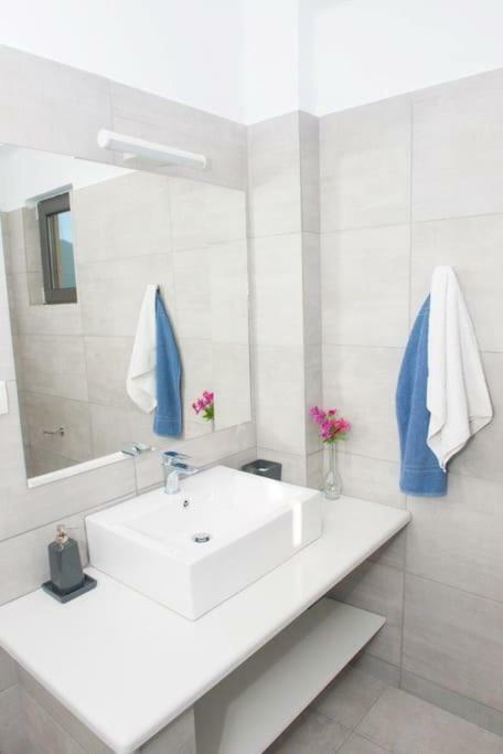 Irene Twin Condo Plataria Zewnętrze zdjęcie
