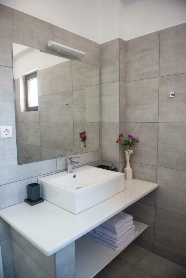 Irene Twin Condo Plataria Zewnętrze zdjęcie